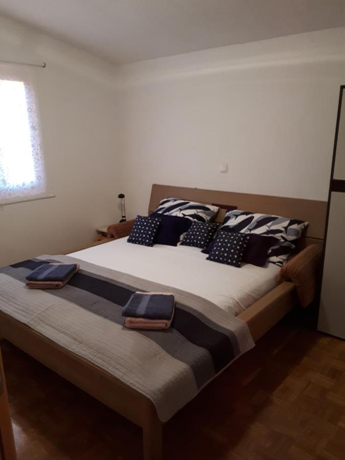 Apartmani Sikic メタイナ エクステリア 写真