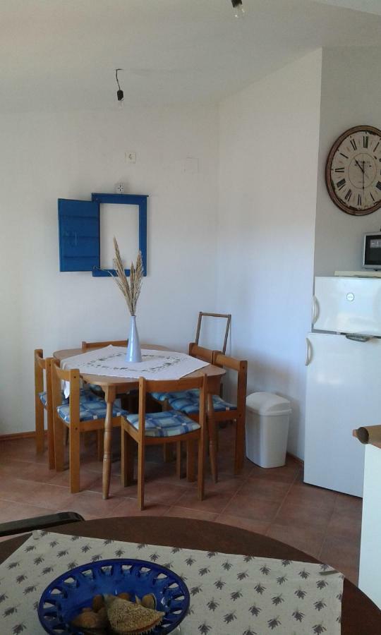 Apartmani Sikic メタイナ エクステリア 写真